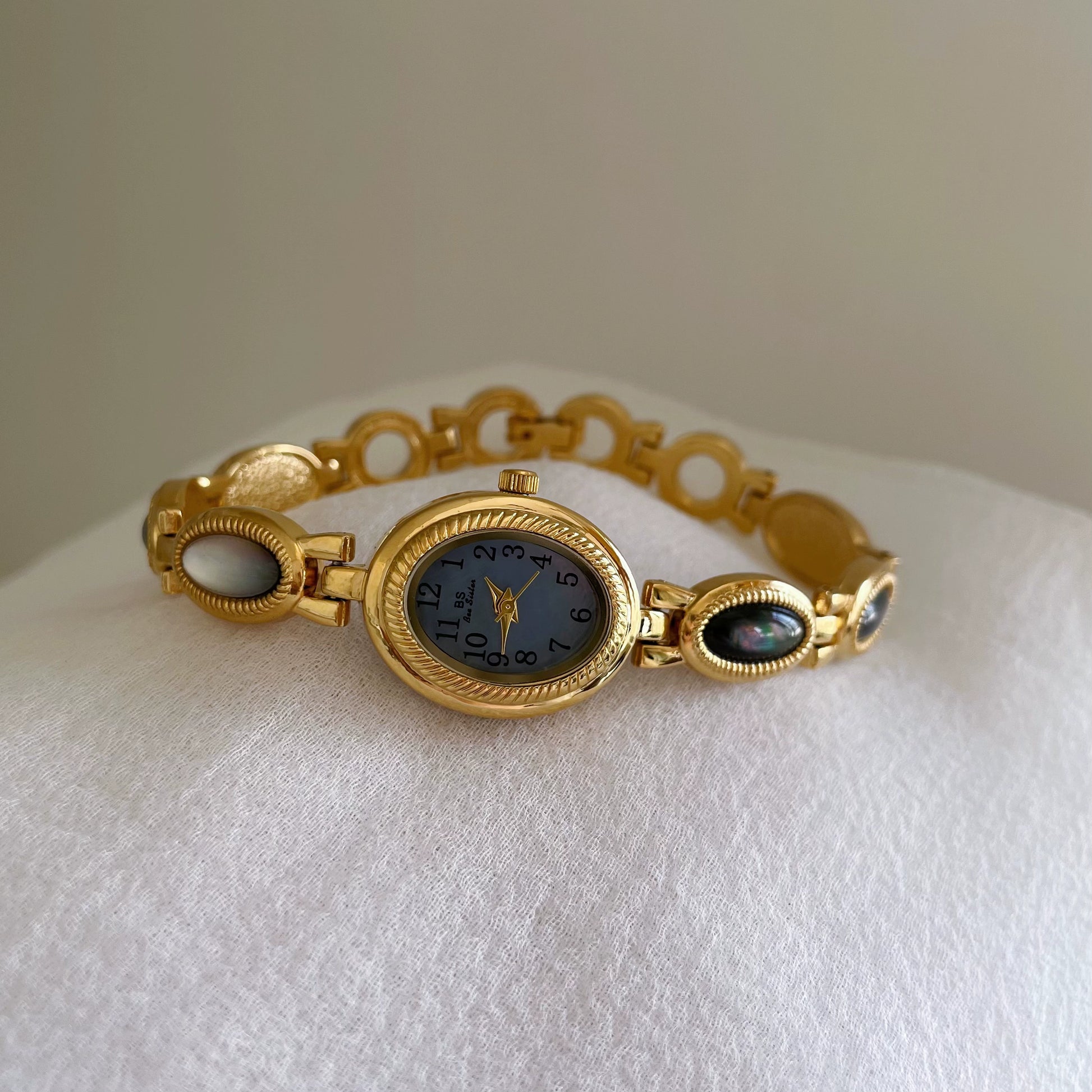 Aniya Mist Pearl Bracelet Watch - Mist Blue [5A79A7P8]