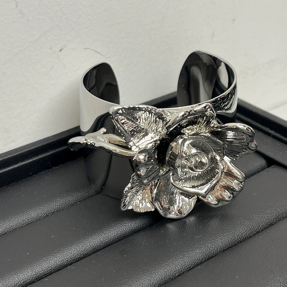 Karoline Medieval Rose Cuff - Silver Bracelet [YCU0OQWJ]