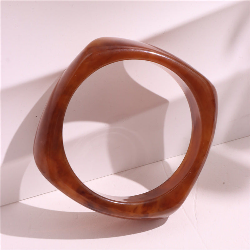 Nimrat Irregular Resin Bracelet - J [CKJAA81O]