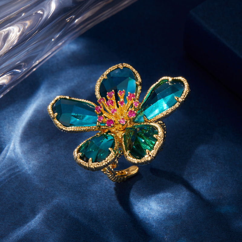 Aurie Crystal Bloom Ring - R04330T154 [KBLBTQF5]
