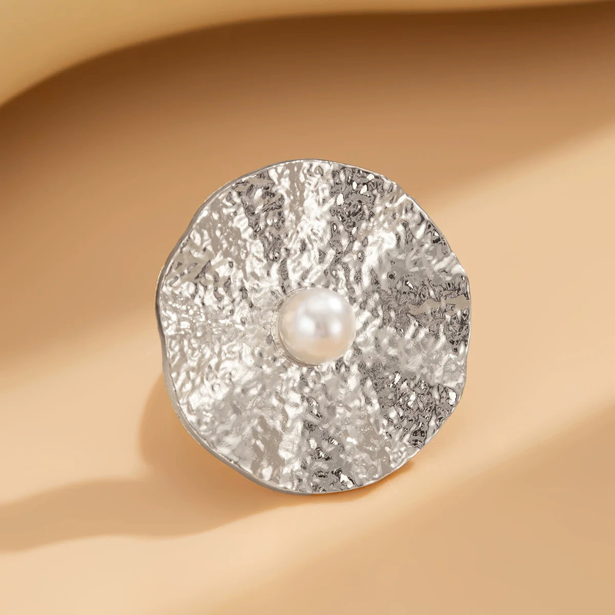 Zada Pearl Bloom Rings - Round Hammered Flower Silver