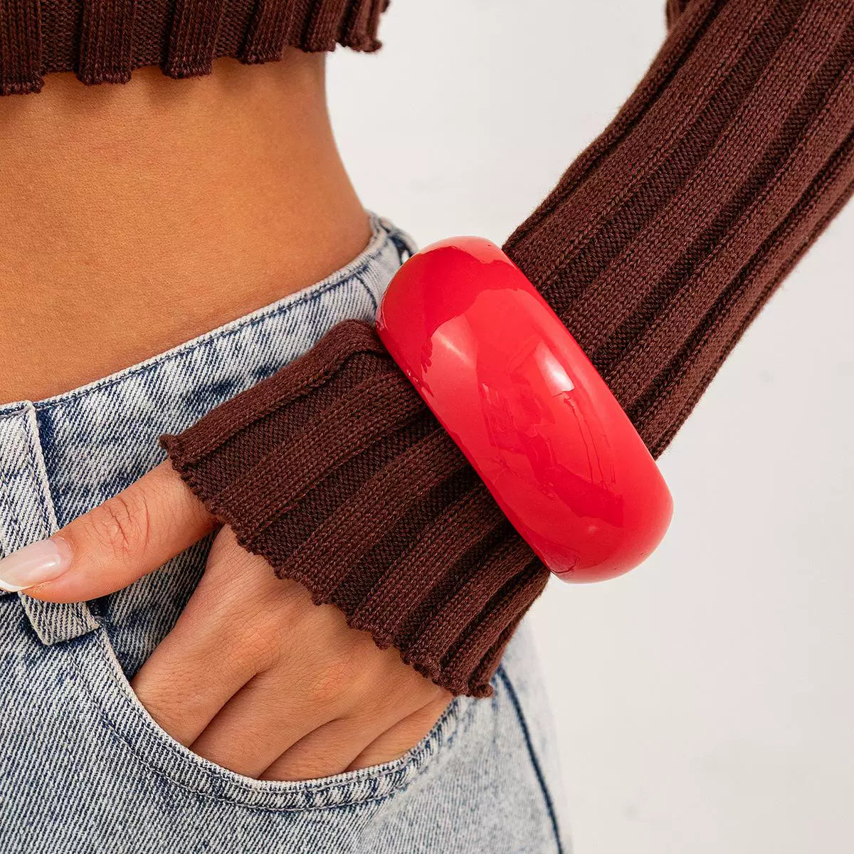 Xia Glossy Resin Cuff - Red [94VW56VW]