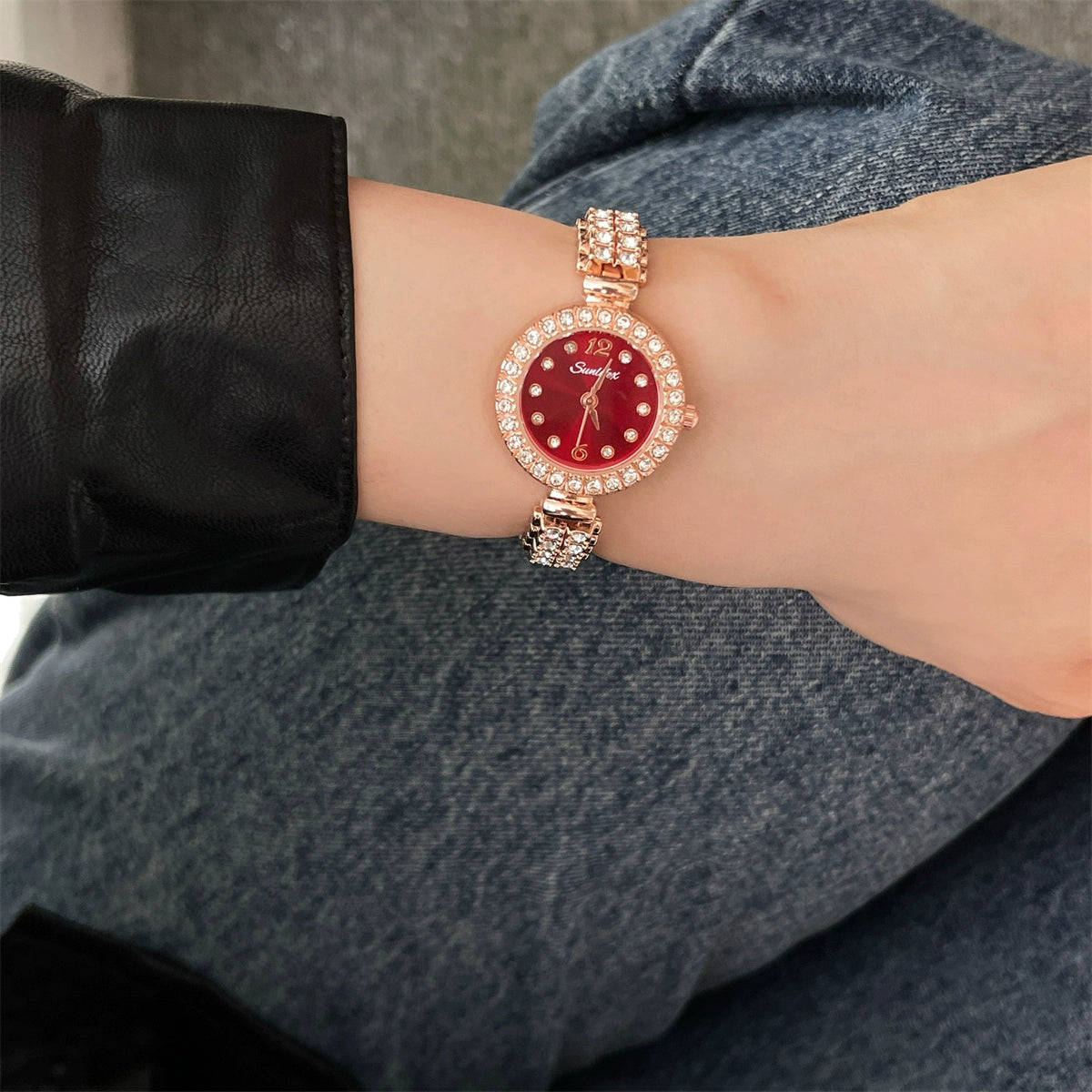 Gisela Celestial Chain Watch - Red [WCDR4Q29]