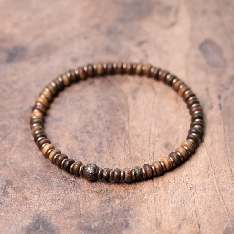 Maycee Sandalwood Bead Bracelet - Green Sandalwood Copper Disc