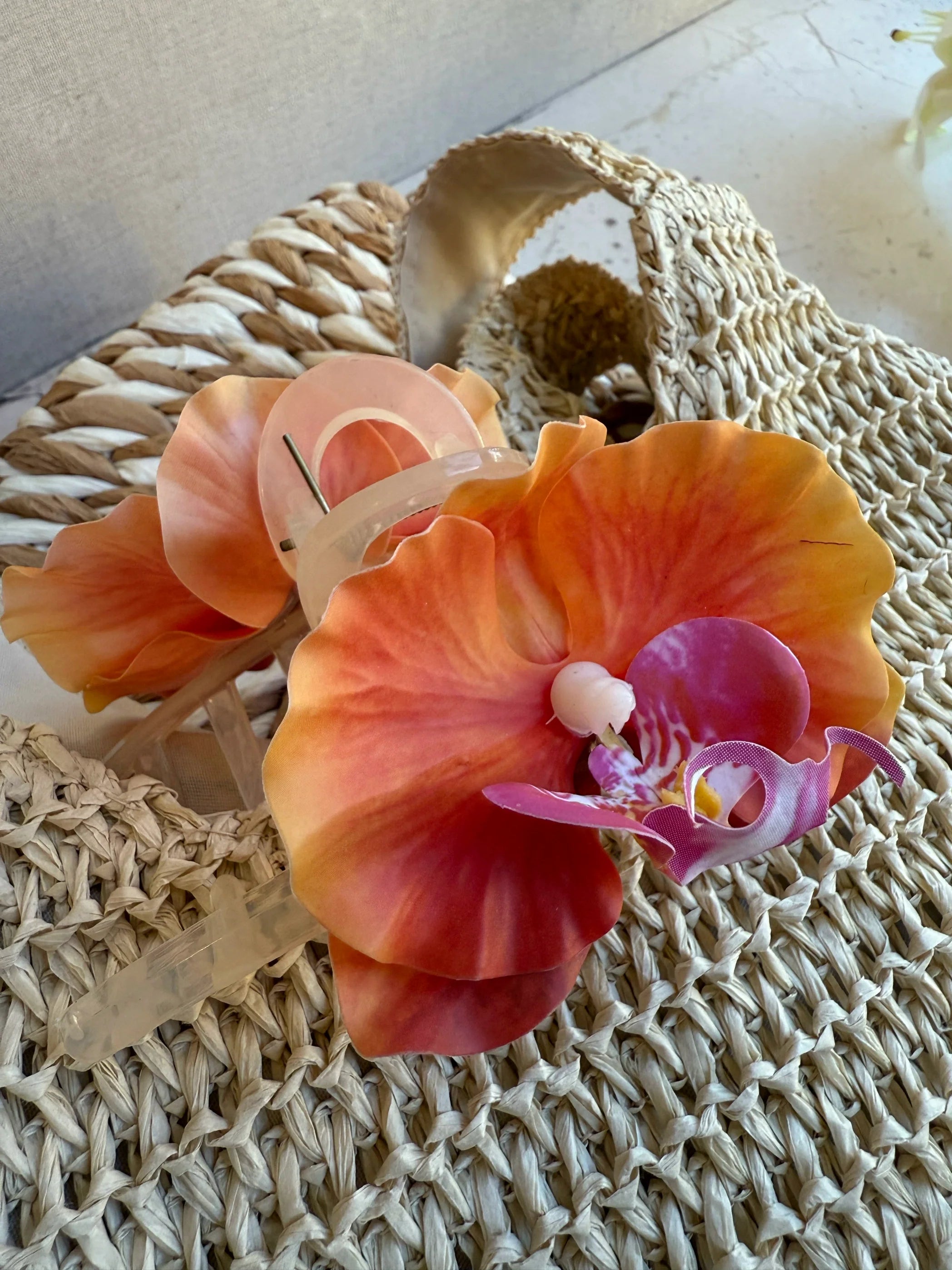 Maxwell Bloom Claw Clip - Orange Orchid