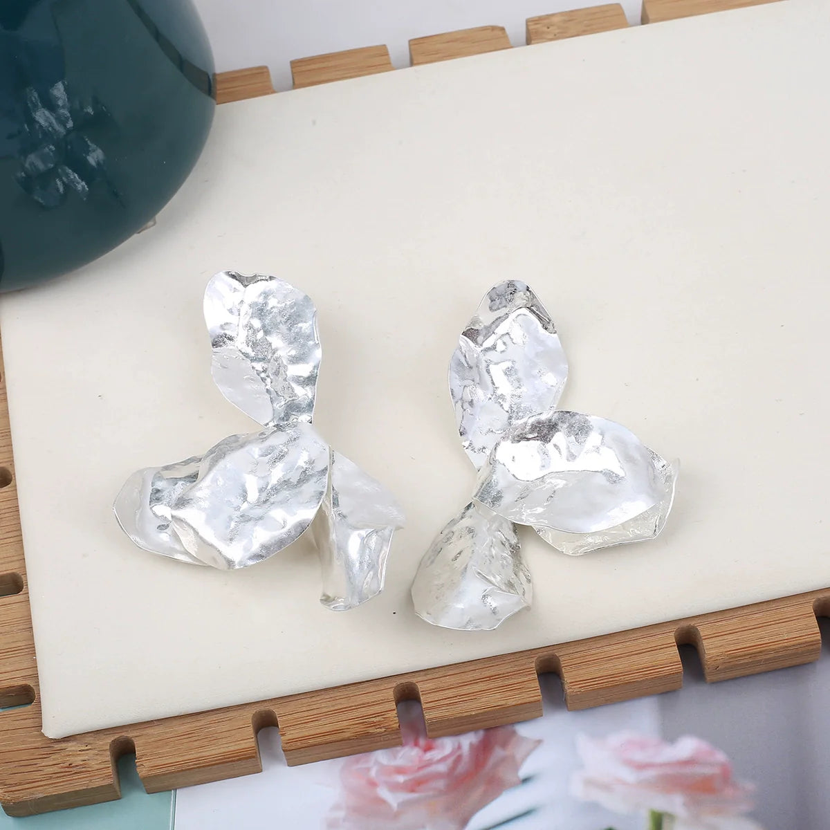 Elliemae Irregular Bloom Earrings - Silver White (Irregular Asymmetric)