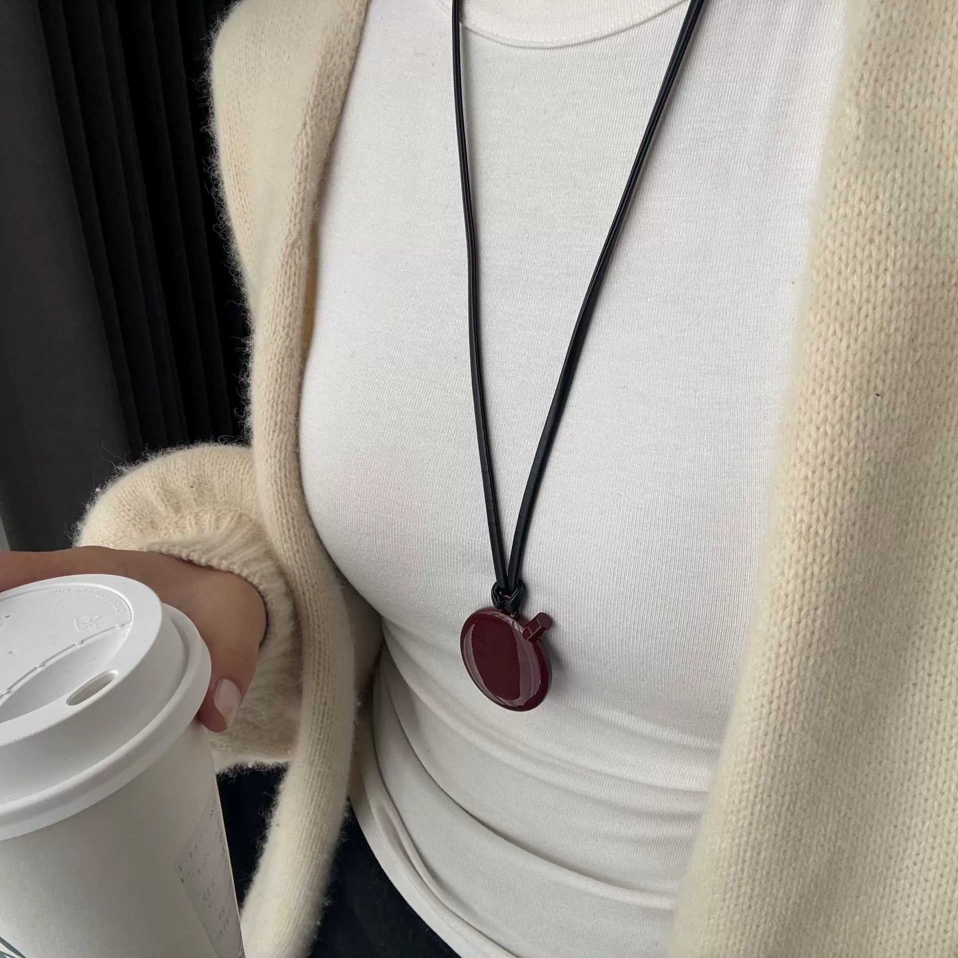 Jewels Scent Bottle Pendant Necklace - Wine Red Perfume Bottle Necklace [SIQE3G4J]