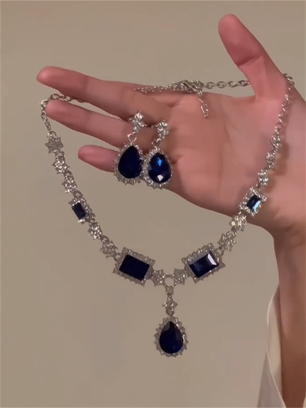 Elise Statement Jewelry Set - Necklace + Ear Studs