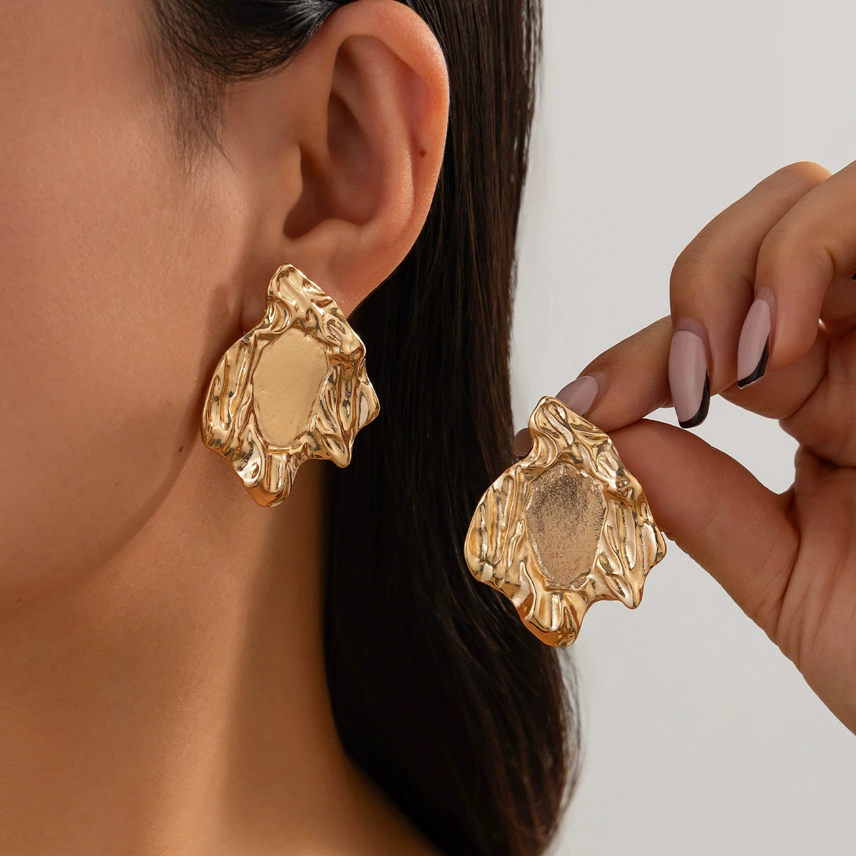 Avelina Twisted Shell Earrings - 05 Gold [RKHUKARM]