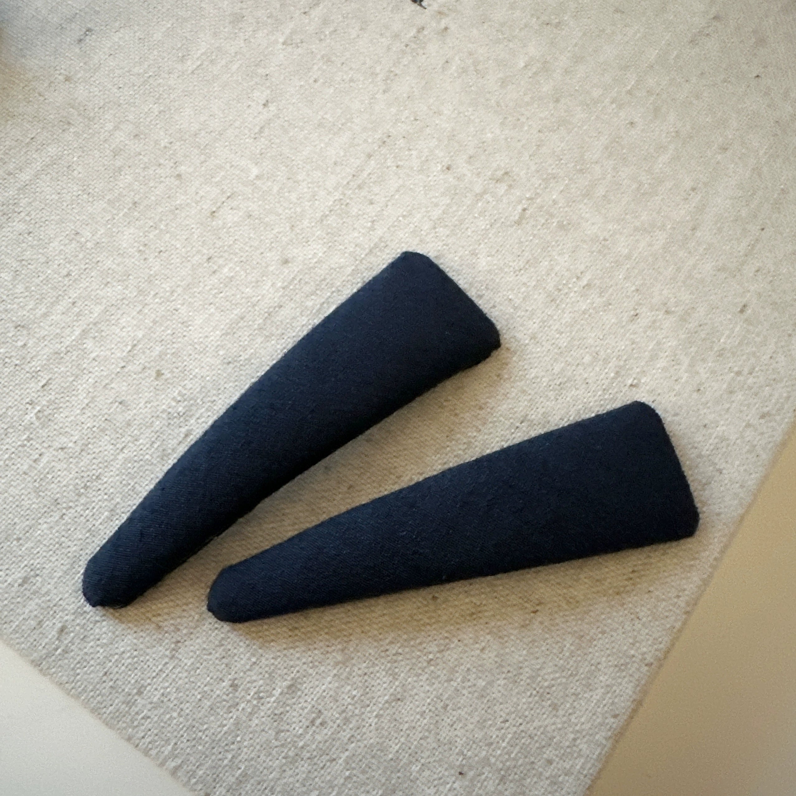 Annah Plaid Fabric Hair Clip - Solid Blue Triangle (Pair) [73RFV3O0]