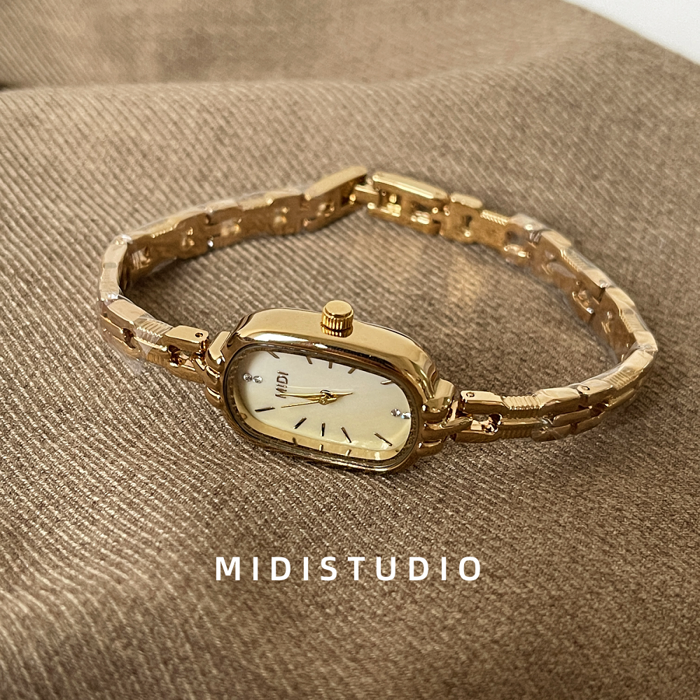 Raylynn Mother-Of-Pearl Bracelet Watch - Gold Band, Gold Dial [N08EYGKR]