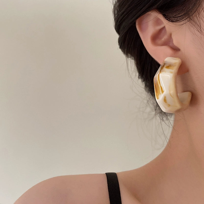 Shoshana Sculptural Drop Earrings - Off-White [J1VOKAW3]