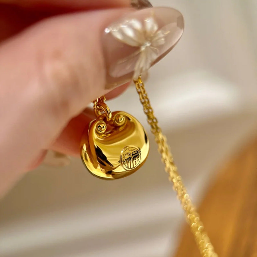 Kaylie Auspicious Charm Necklace - Fu Bag Single Pendant [C7PKLJZ9]