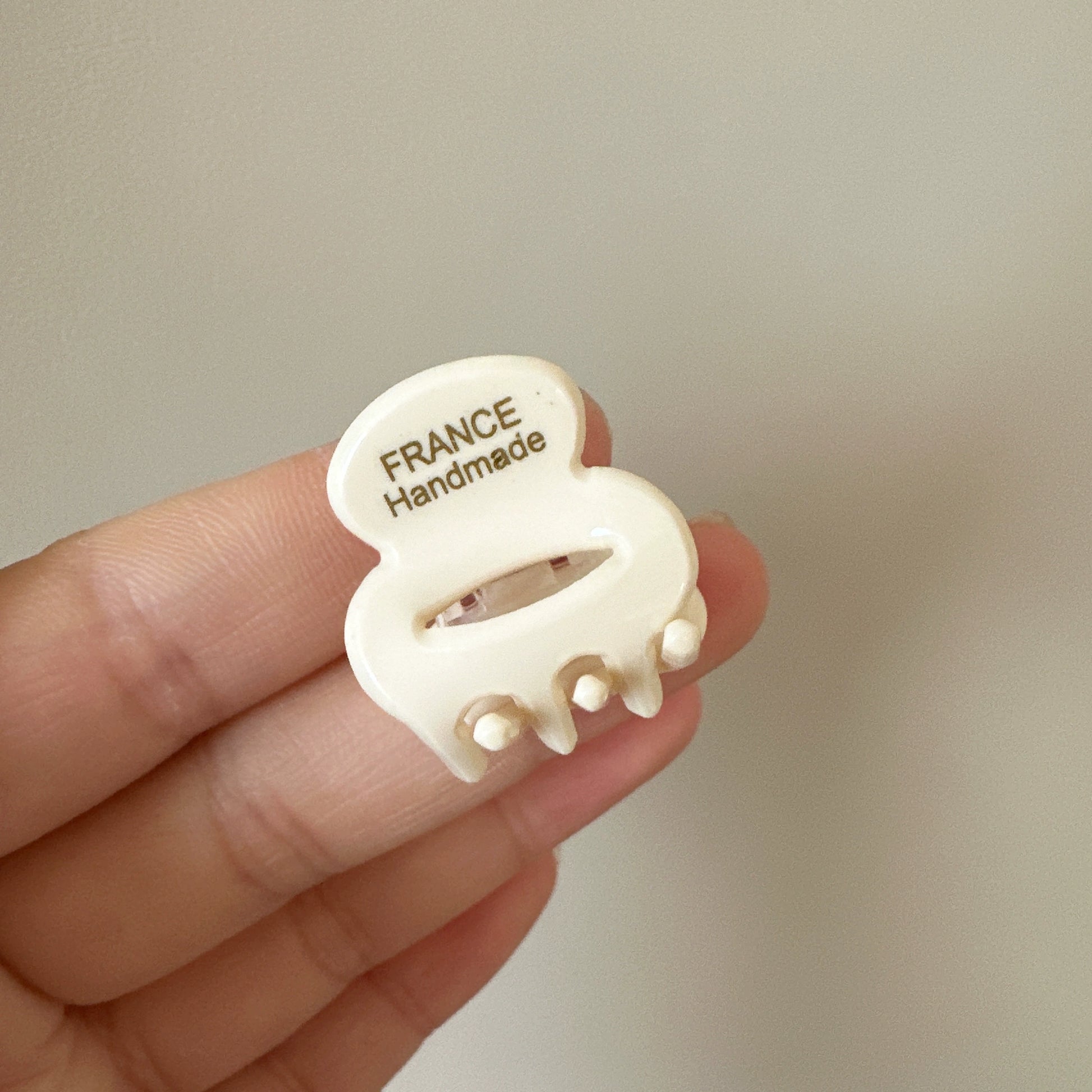 Keisy Pearl Mini Clip - Off-White [780TIDN2]