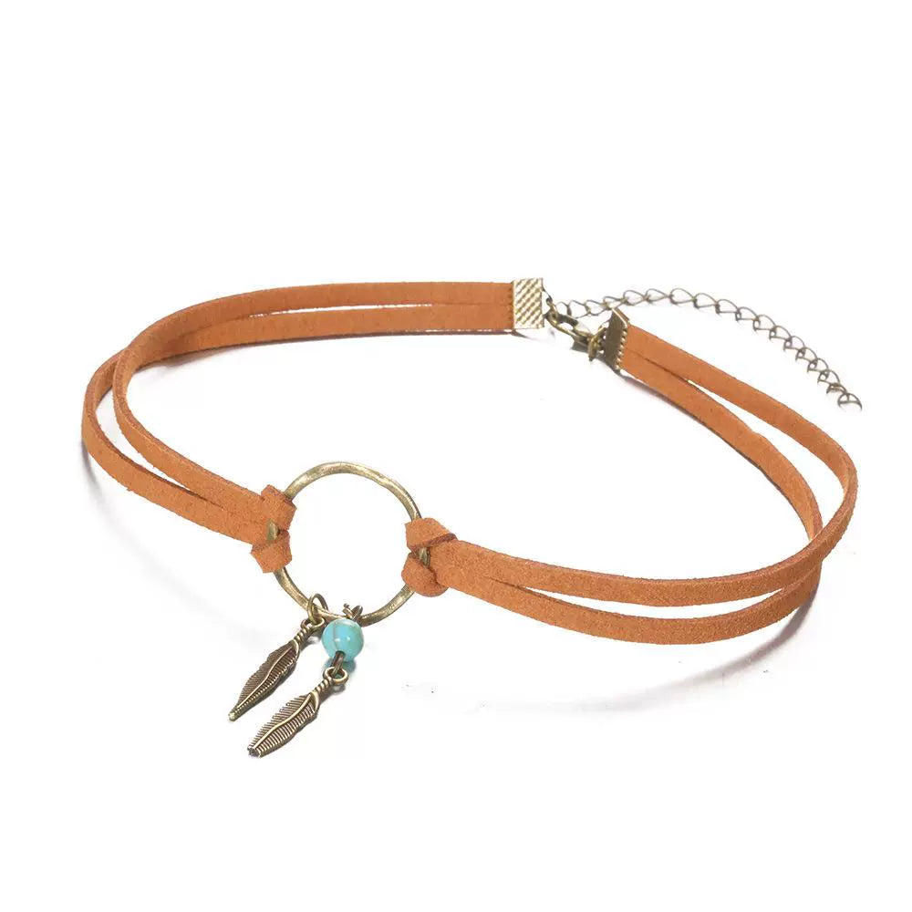 Magali Leaf Pendant Choker - Light Brown