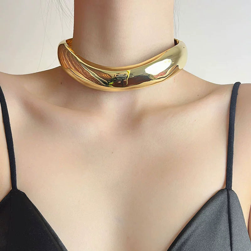 Yaritza Glossy Collar Choker - Gold Choker [UCSBOX8L]