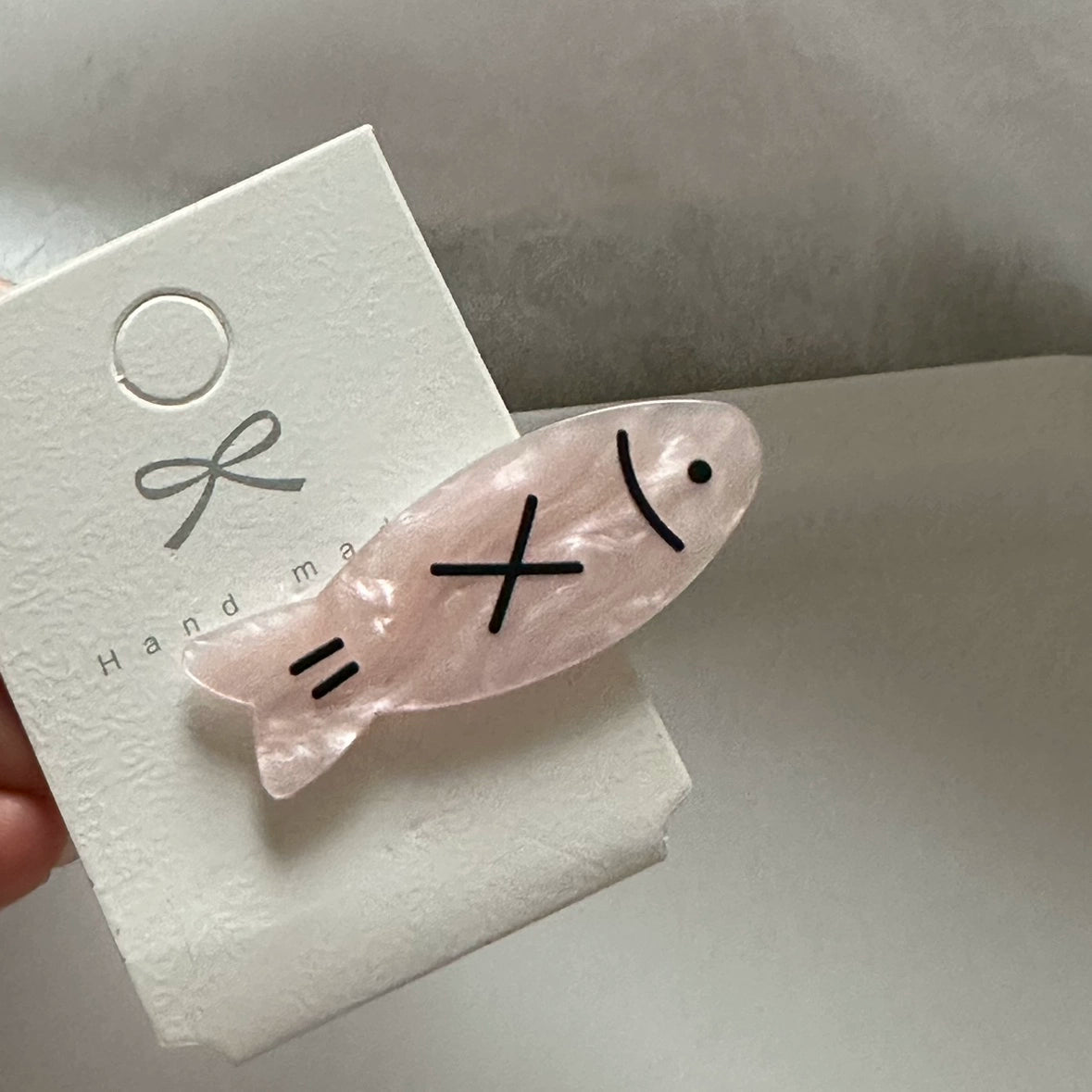 Camillia Whimsical Fish Clips - Single Small Fish [L3JT4IJY]