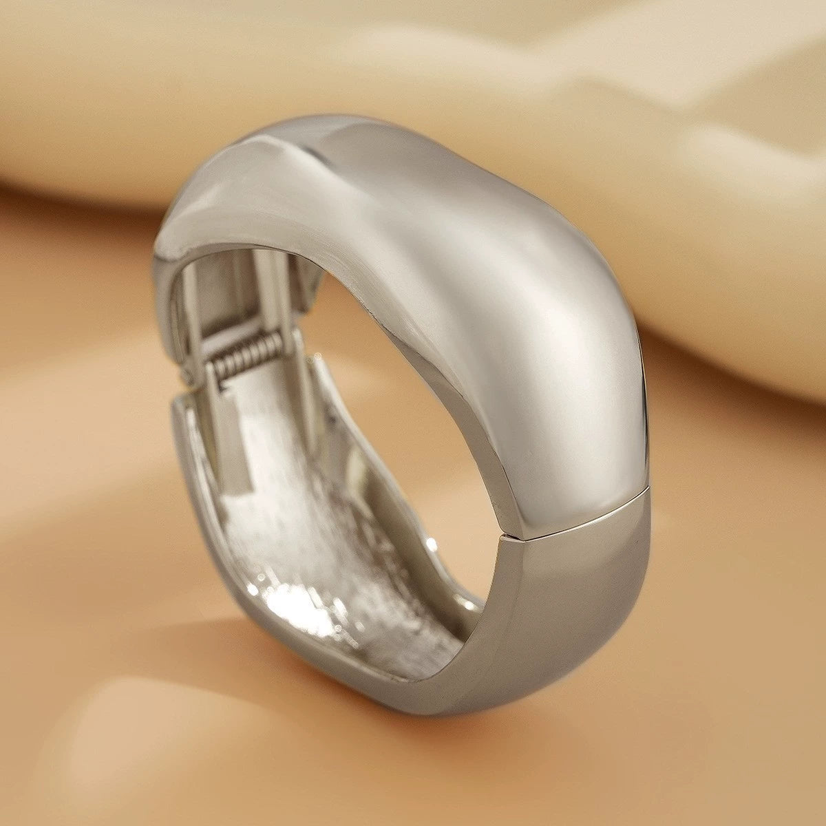 Thea Sculptural Cuff Bracelet - Silver (Design 01) [Y5NUCB70]
