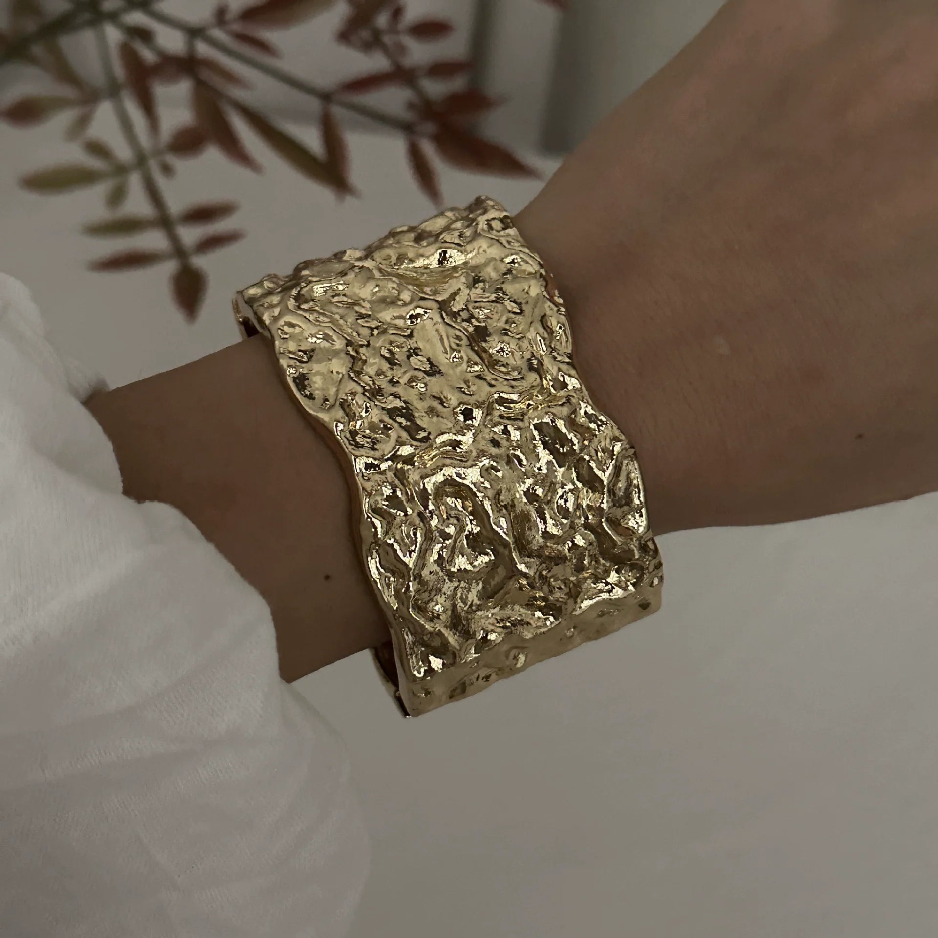 Kylan Sculptural Gold Cuff - Gold Wide