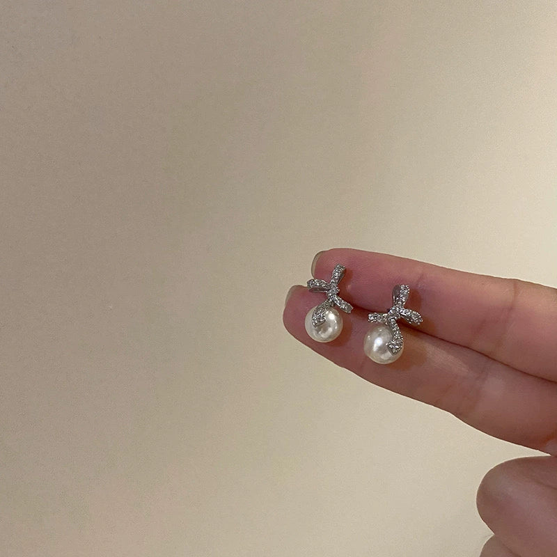 Aubreigh Pearl Bow Studs - Full Drill Bow Pearl Stud Earrings