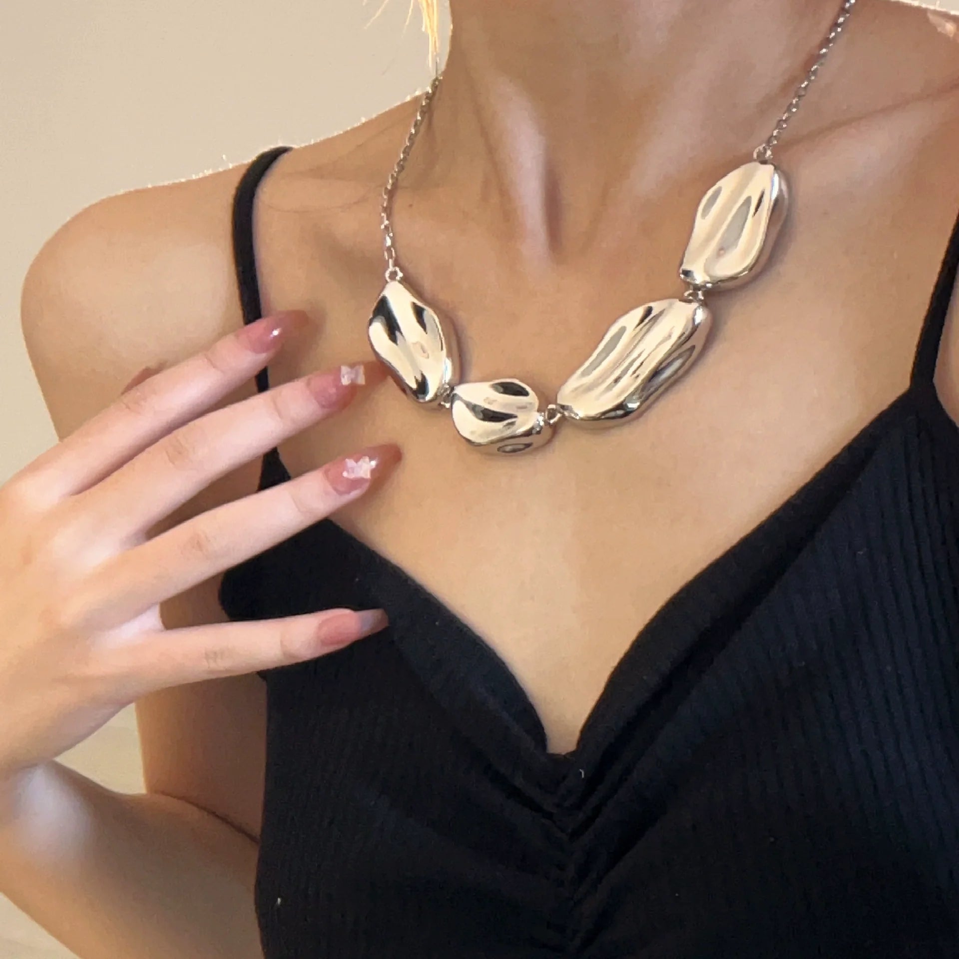Lelia Geometric Choker Necklace - Silver