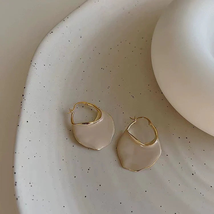 Lareen Sculpted Drip Earrings - Off-white