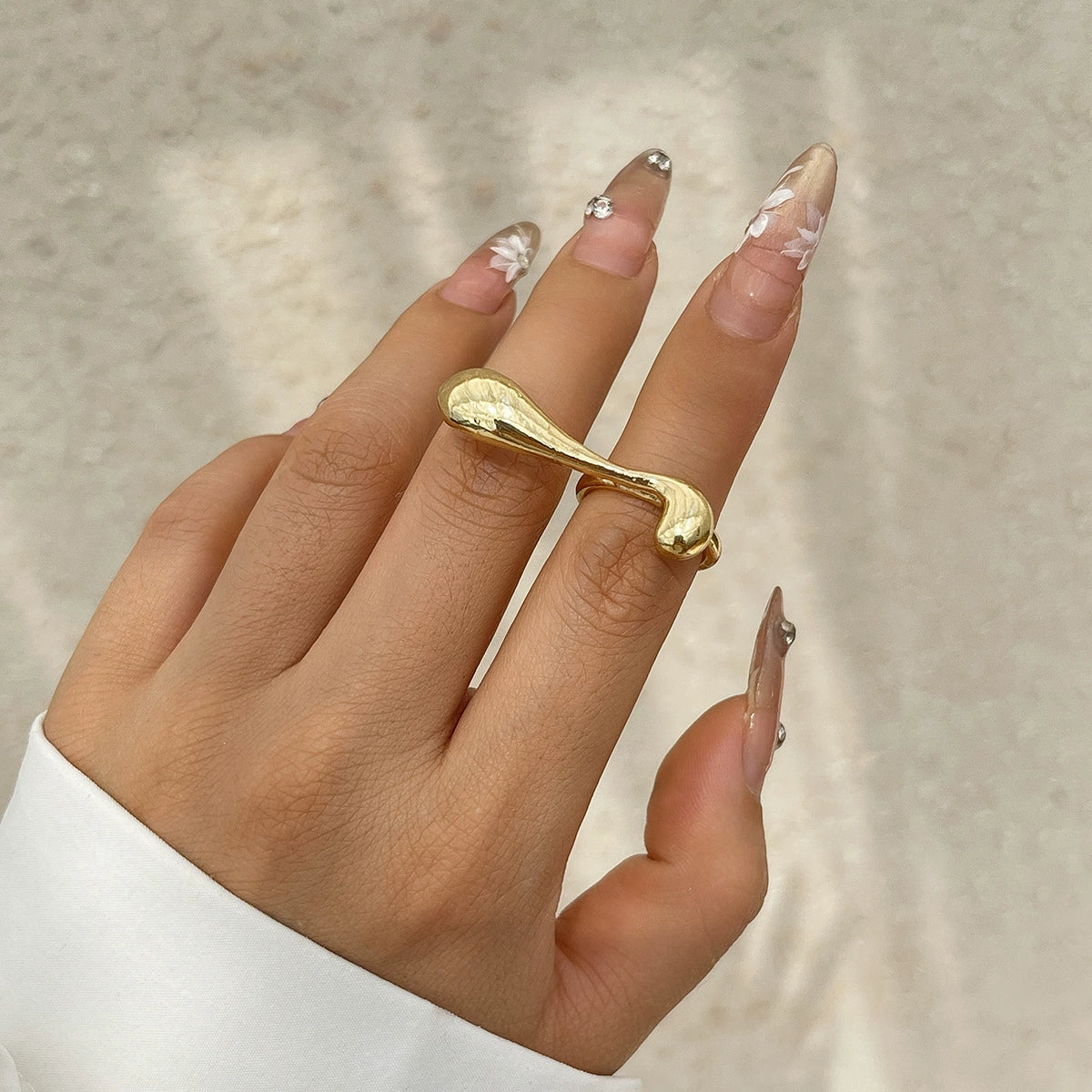 Myiah Asymmetrical Pearl Open Ring - Style 02 Light Gold [OZBS2UEQ]