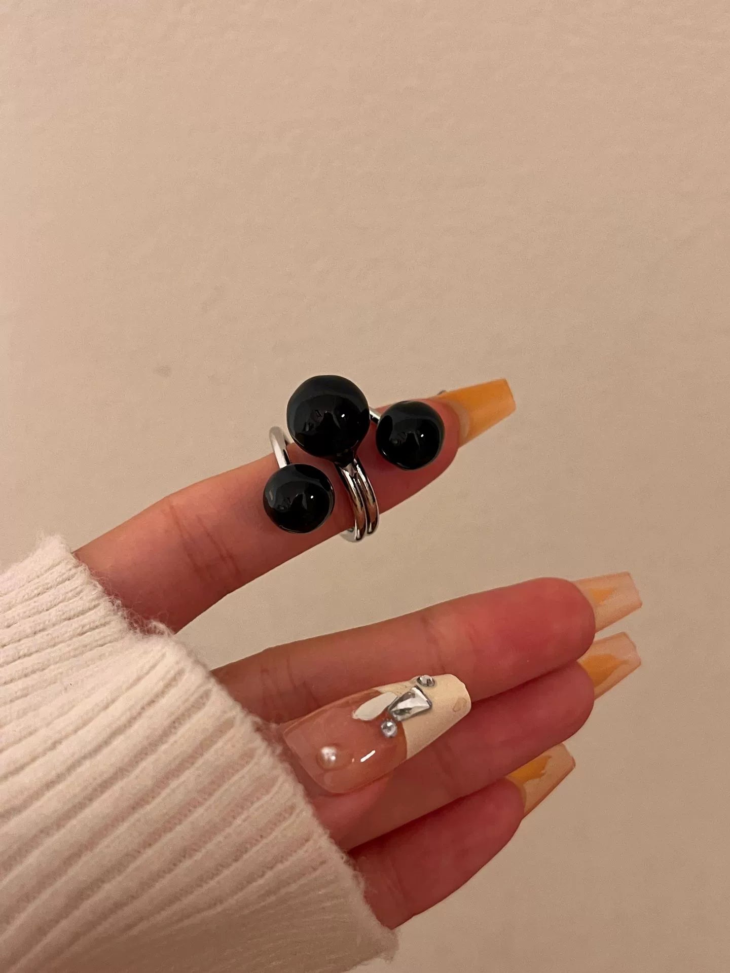 Honey Glazed Drop Ring - Black [1QZPMONN]