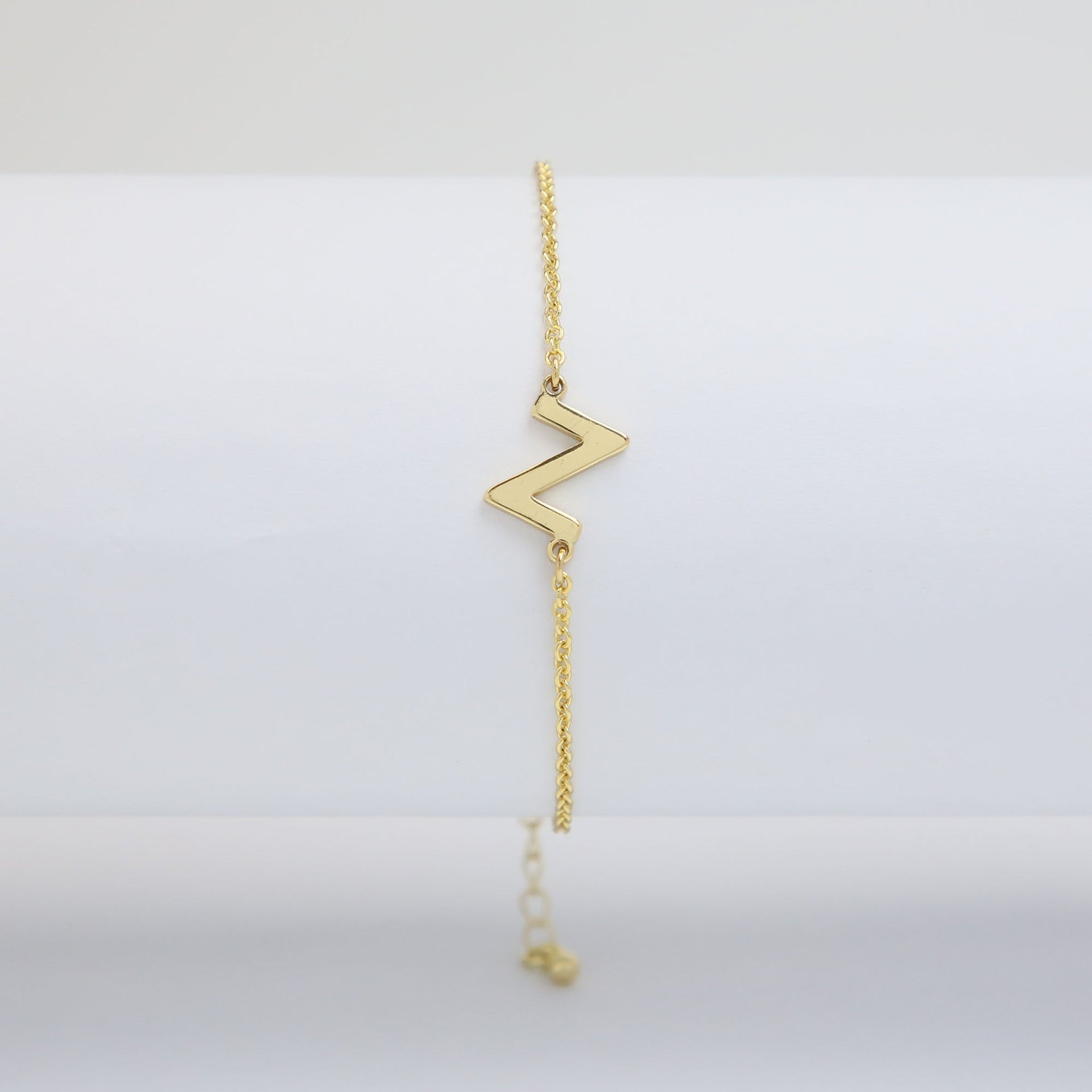 Janiah Dainty Initial Bracelet - Z [6629PF52]