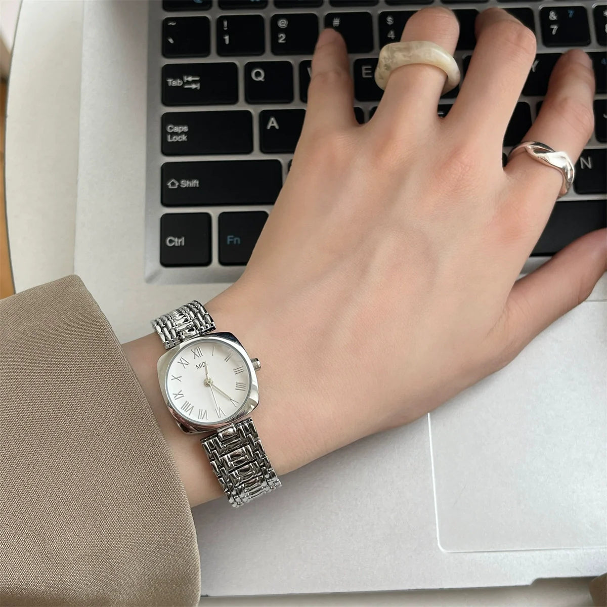 Meena Retro Square Watch - Silver