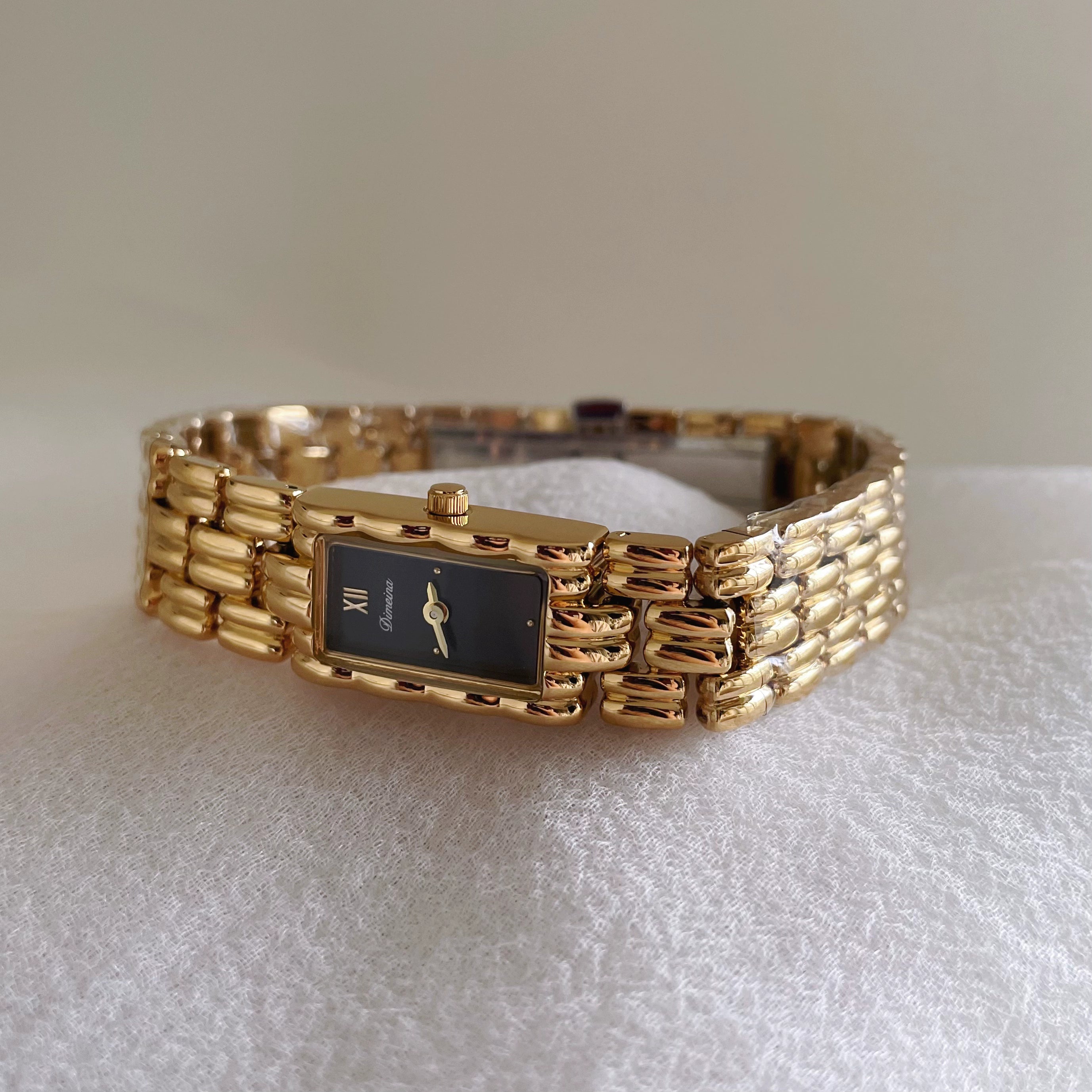 Temperance Elegant Petite Watch - Gold Case Black Face [TM0D0K77]