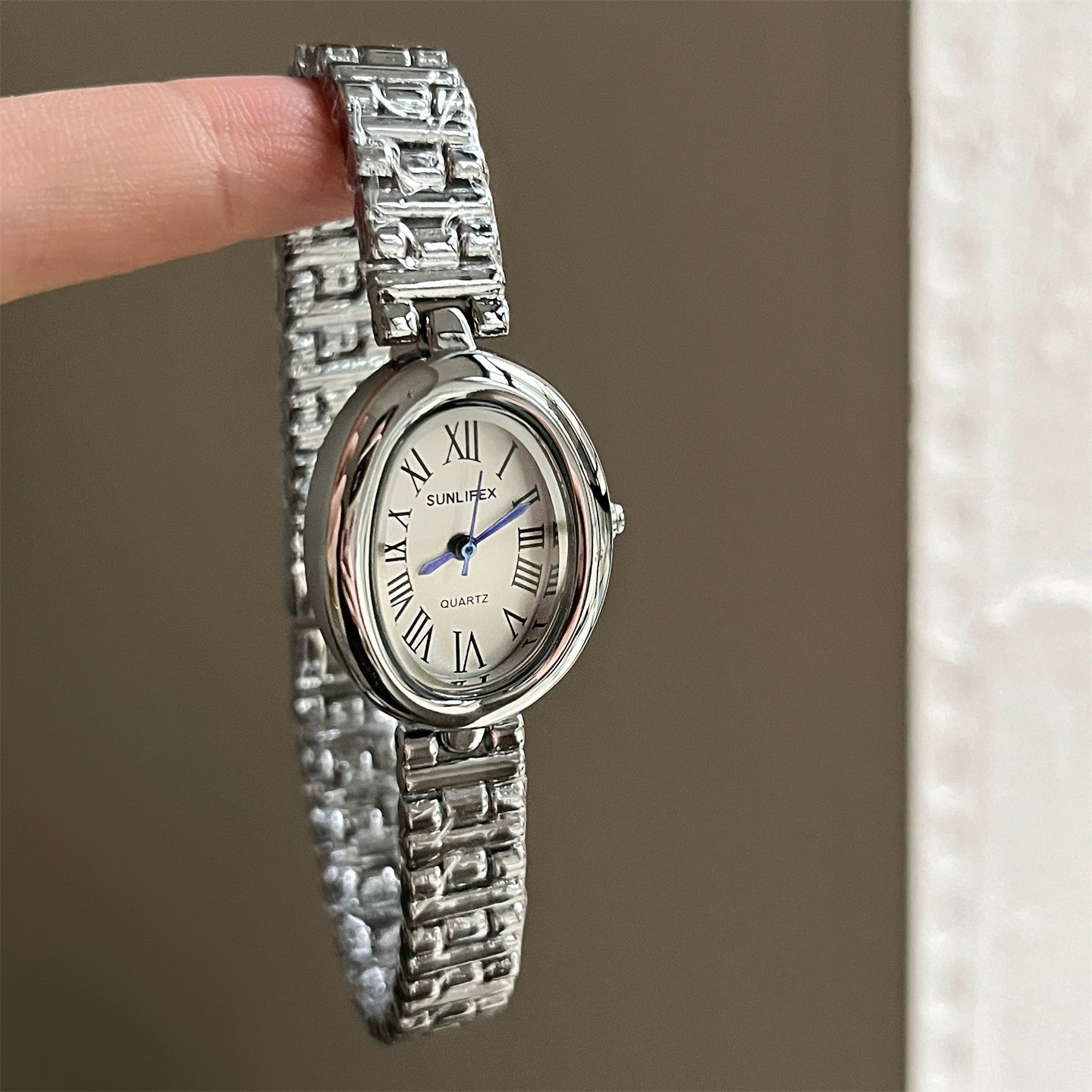 Analicia Geometric Roman Watch - Silver Strap White Face [LJBRB7MM]