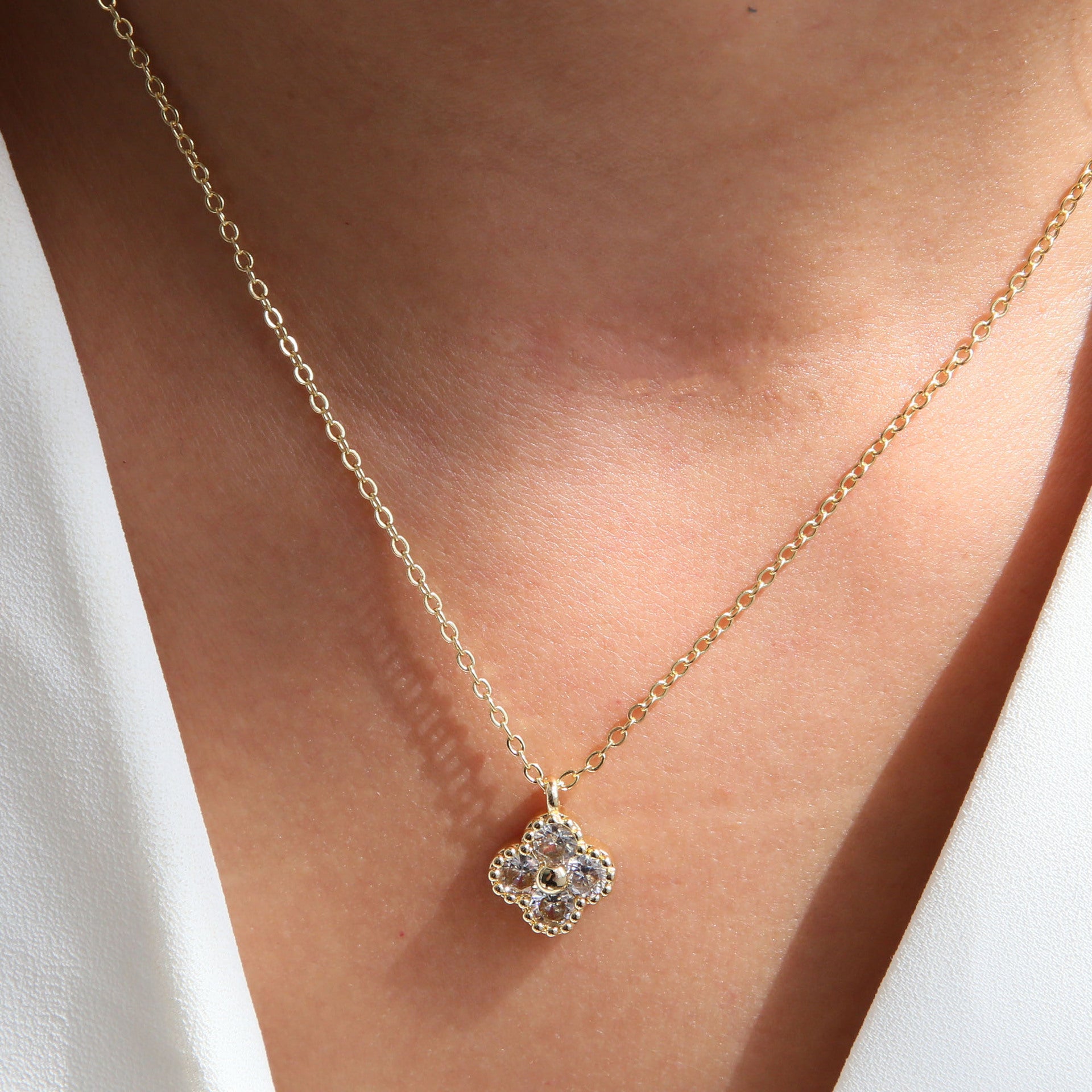 Annamae Clover Charm Necklace - White Zircon Necklace [8TUZAH1J]