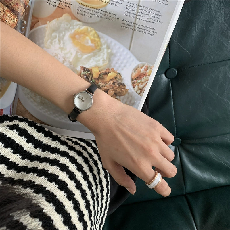 Lynden Retro Petite Leather Watch - Black Strap Silver Frame White Dial [BYHVFHUK]