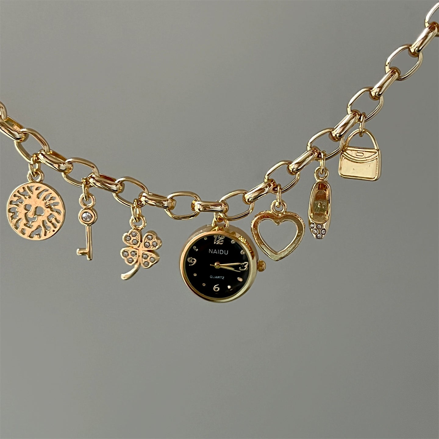Tesla Retro Heart Pendant Watch - Gold Strap Black Dial [IUGUQ71Z]