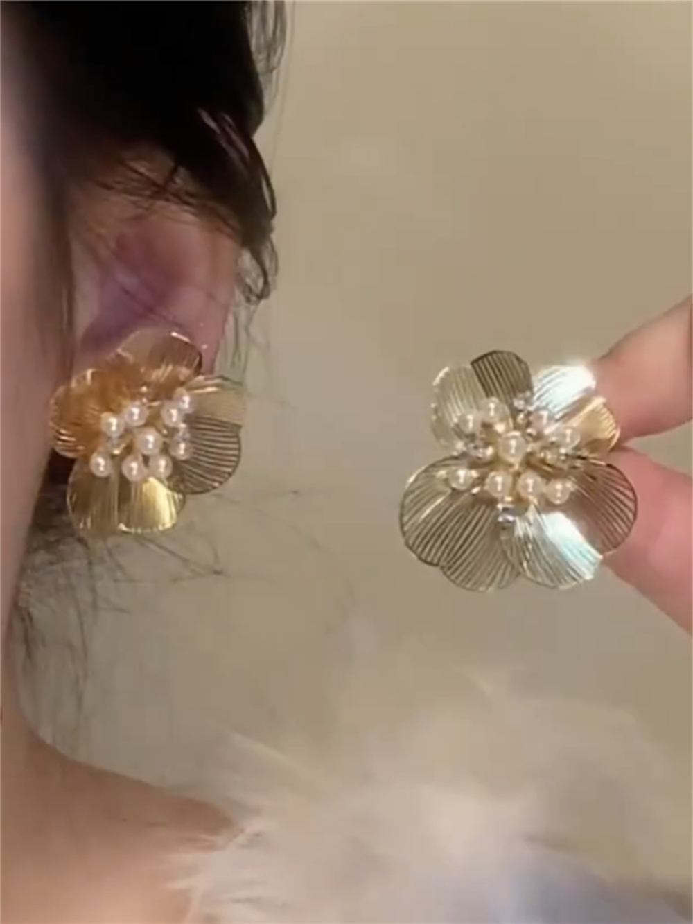 Elynn French Floral Pearl Earrings - Flower Pearl Earrings (S925 Silver Post)