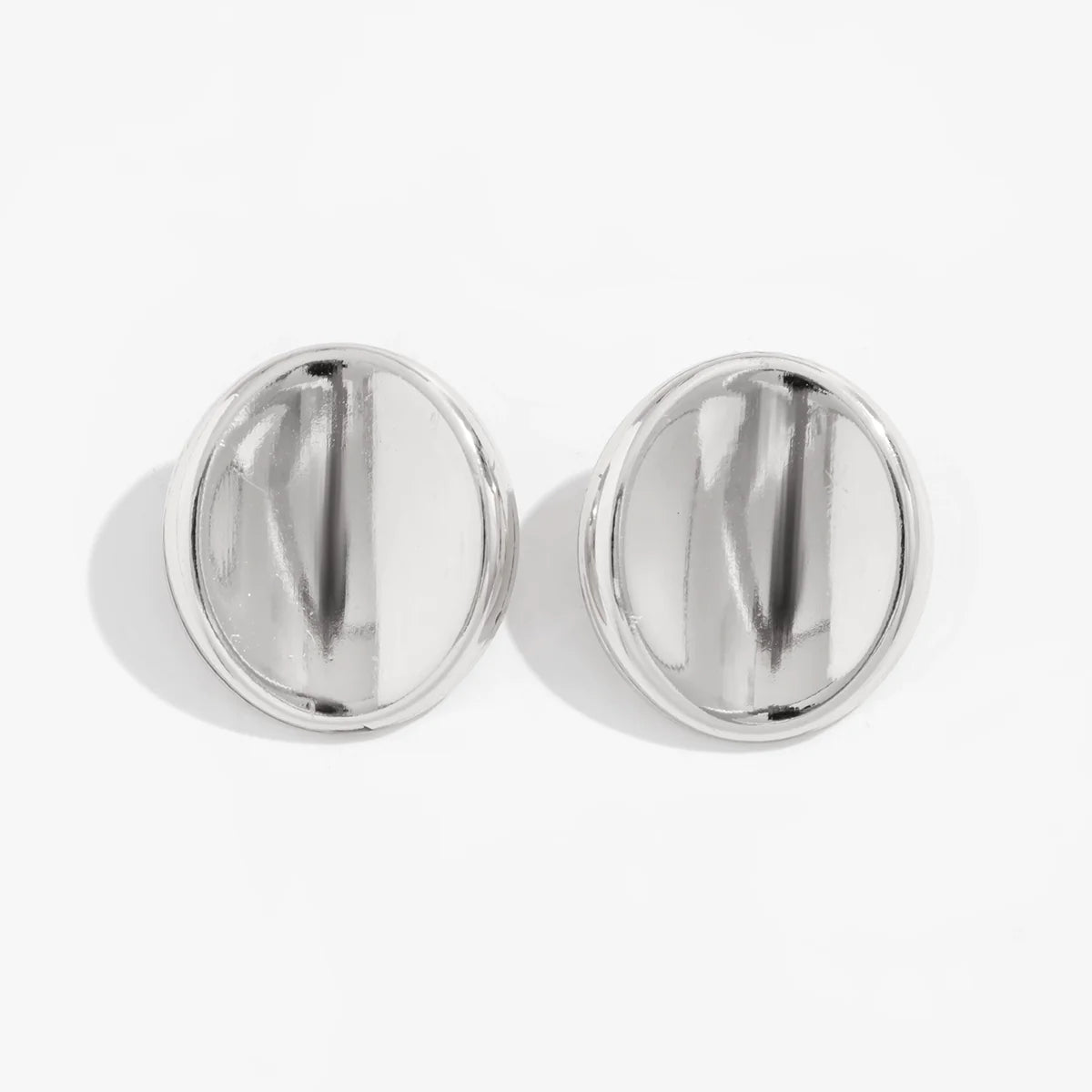 Arely Oval Stud Earrings - Small Silver