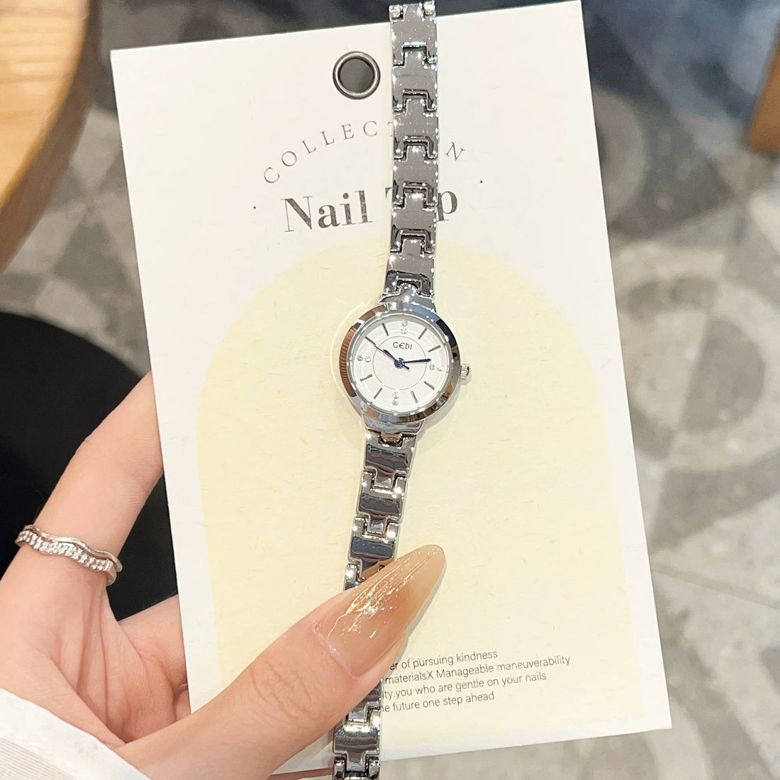 Simran Elegant Bracelet Watch