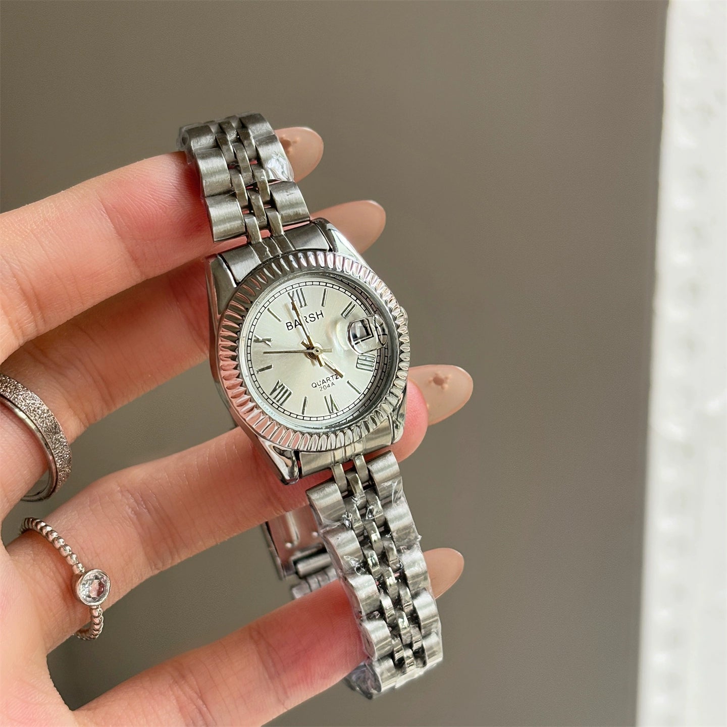 Mariyah Classic Calendar Watch - Silver Band White Dial (Roman) [LUJ20PMW]