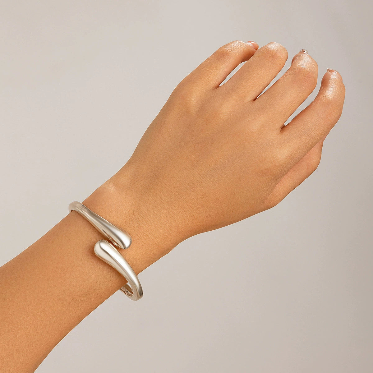 Anasofia Waterdrop Cuff Bracelet - Style 04 Silver [KHMQS0OJ]