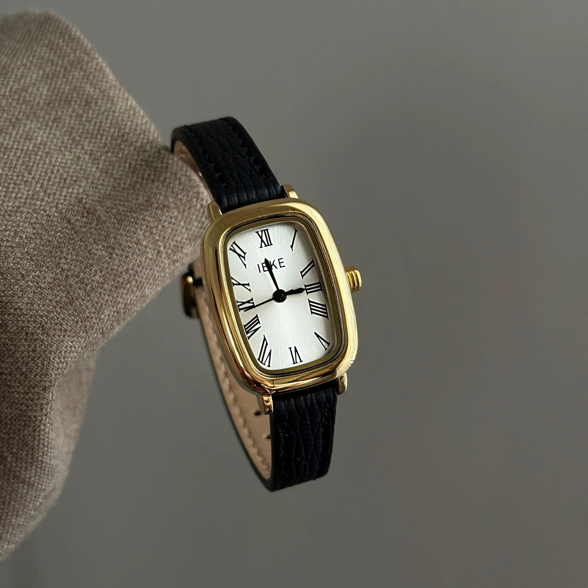 Aaleyah Roman Oval Watch - Black Strap with Gold Frame and White Face [CE7DE3GK]