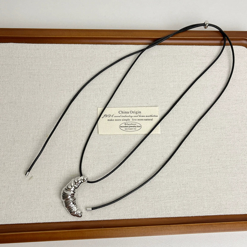 Kinsey Croissant Pendant Necklace - Silver Croissant Necklace [3H76Y43V]