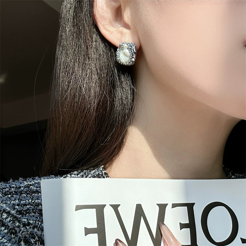 Kemiyah Gold Baroque Pearl Set - Baroque Irregular Pearl Stud Earrings [VUJWXBOF]
