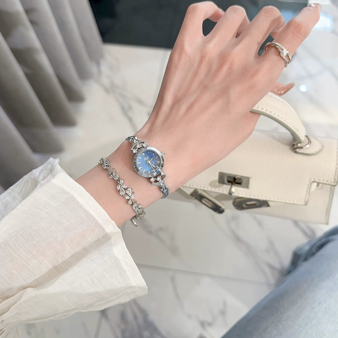 Alysia Exquisite Bracelet Watch - Glacier Blue [ZXNVV1VN]