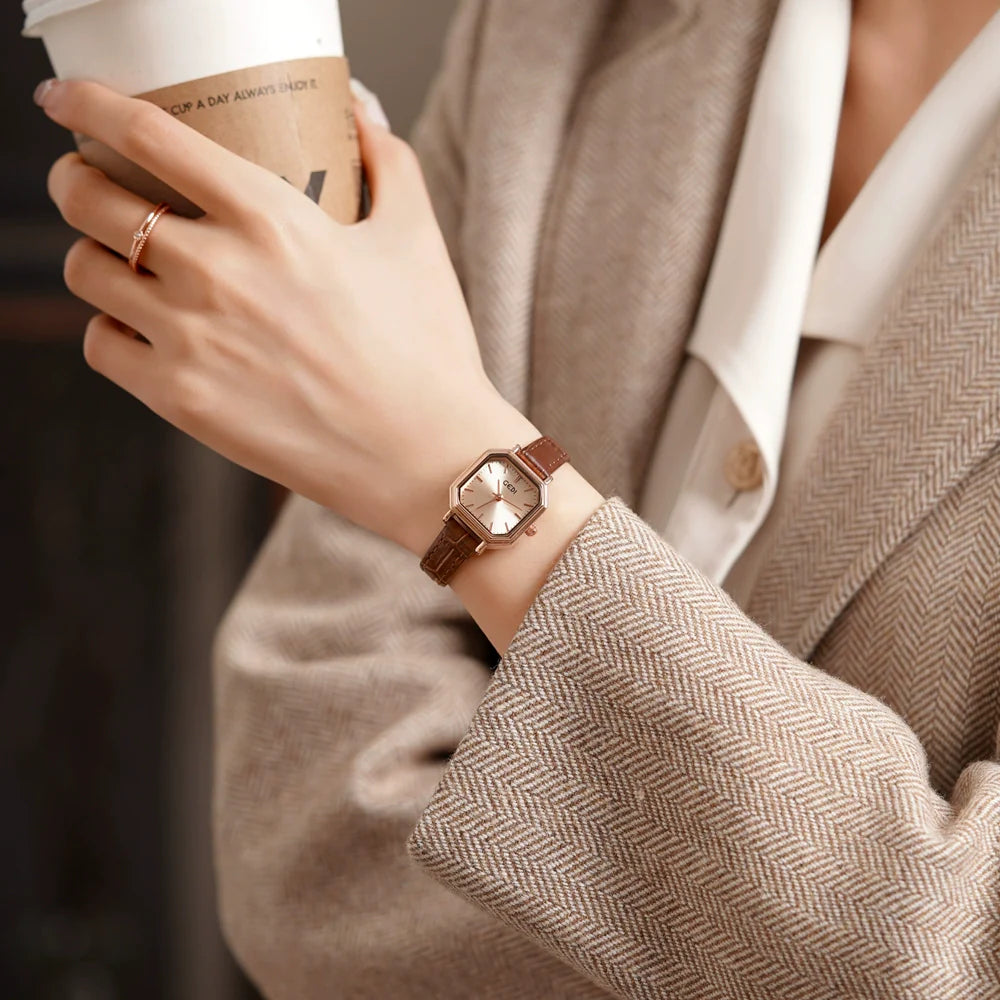 Kamilah Retro Square Watch - Vintage Brown