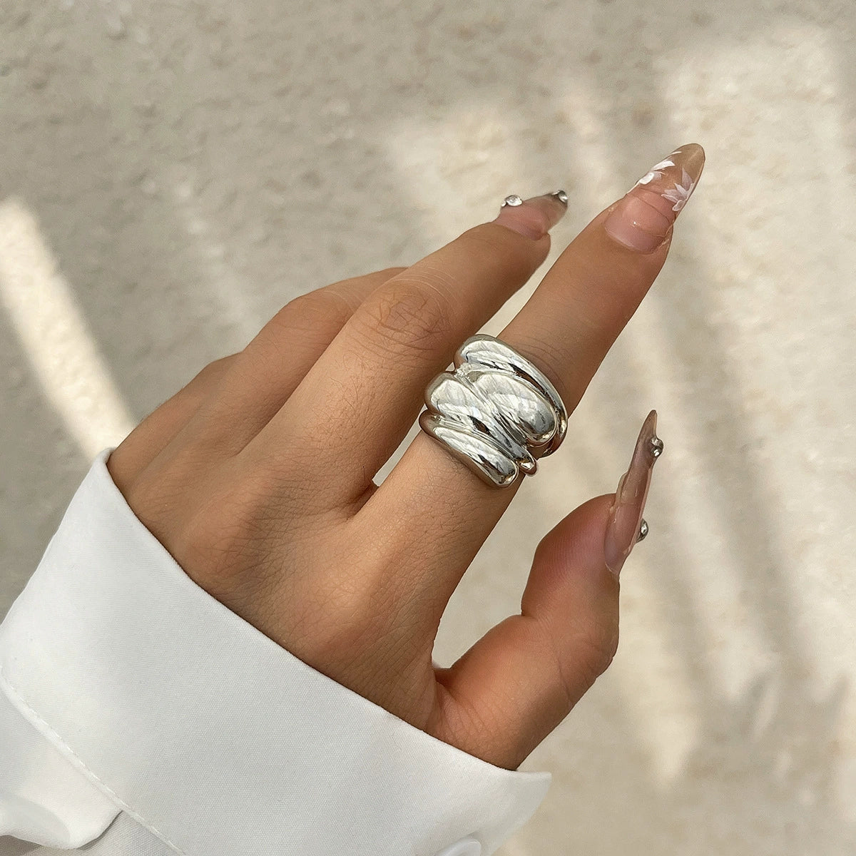 Ivey Asymmetrical Heart Bracelet - Silver Style 04 [2ITN1XBQ]