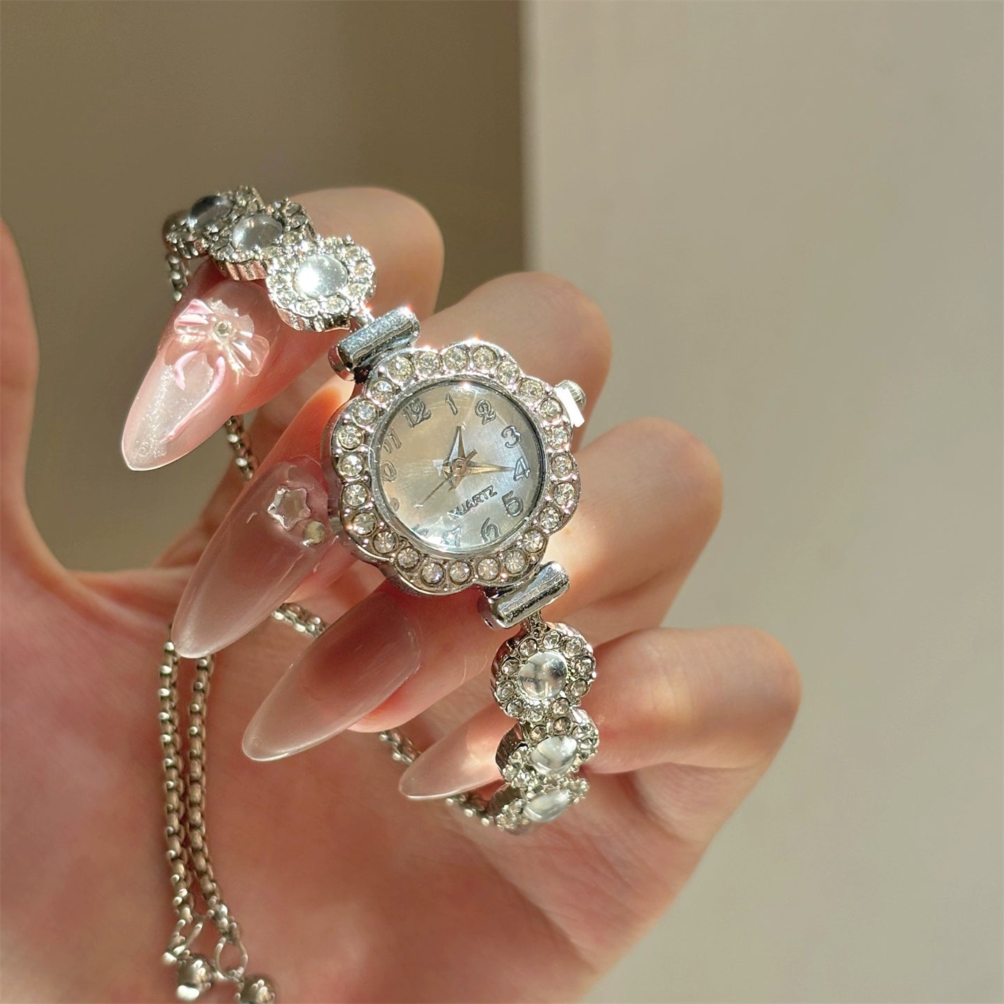 Veyda Camellia Bracelet Watch - Silver [3W95VMU6]
