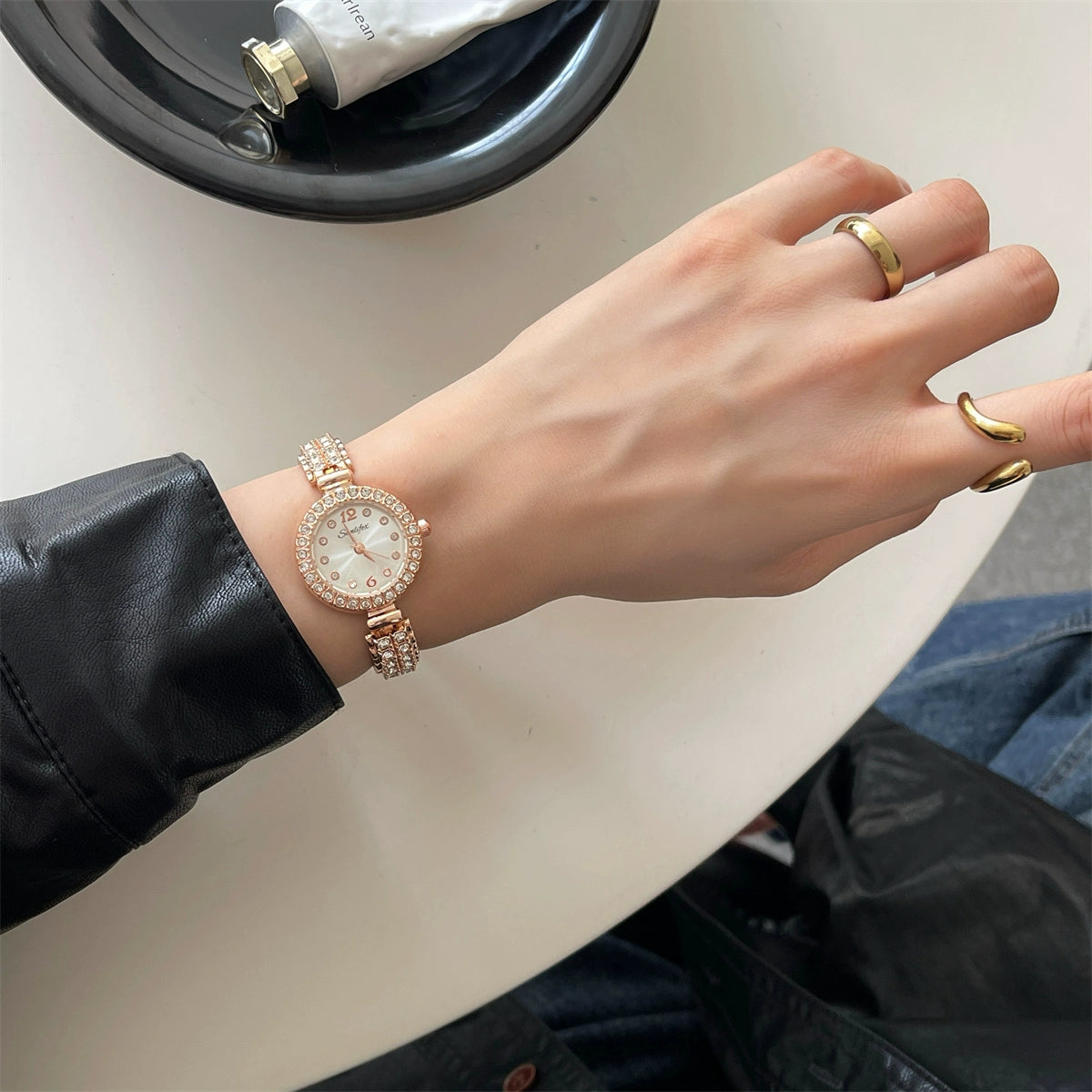 Gisela Celestial Chain Watch - White [Z0YWVNLN]
