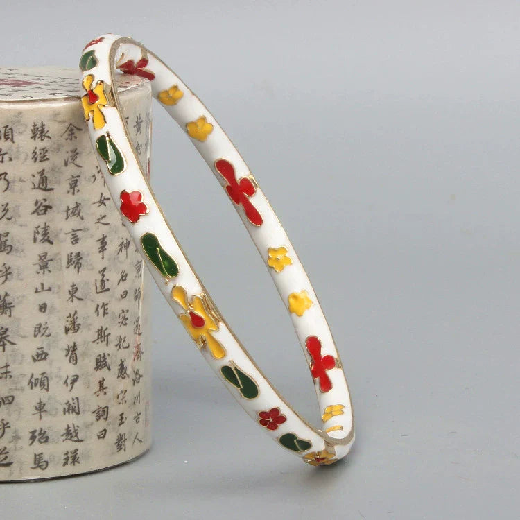 Jadelynn CloisonnŽ Floral Bangle - White
