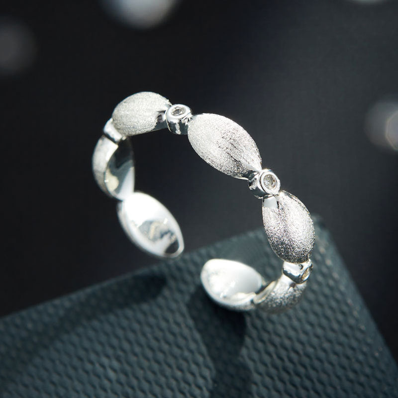 Carina Brushed Oval Ring - Silver Tone [UO2N2Y9W]